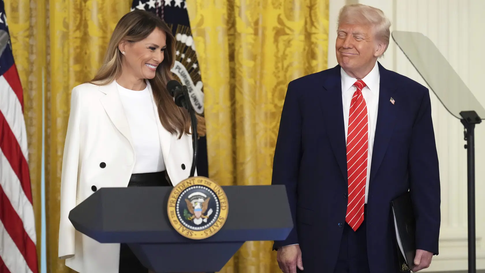 Prezident USA Donald Trump a prvá dáma Melania Trump.