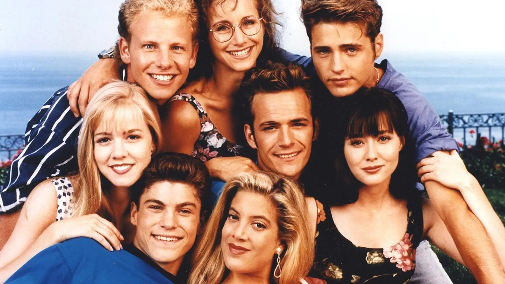 Všetci obľúbení: Luke Perry, Jason Priestley, Shannen Doherty, Jennie Garth, Tori Spelling, Brian Austin Green, Ian Ziering, a Gabrielle Carteris