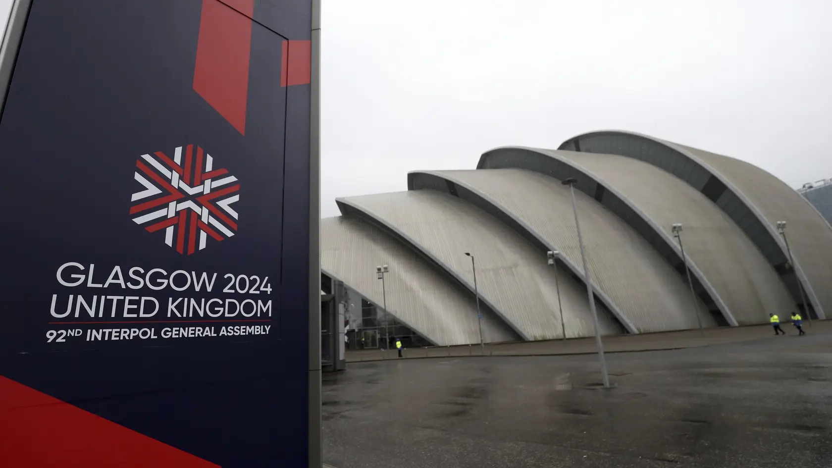 WA 50 Glasgow - Na snímke reklamný pútač počas 92. valného zhromaždenia medzinárodnej policajnej organizácie Interpol v Glasgowe v stredu 6. novembra 2024. FOTO TASR/AP 


The 92nd Interpol general assembly Glasgow, Scotland Monday Nov. 4, 2024. (AP Photo/Scott Heppell)
