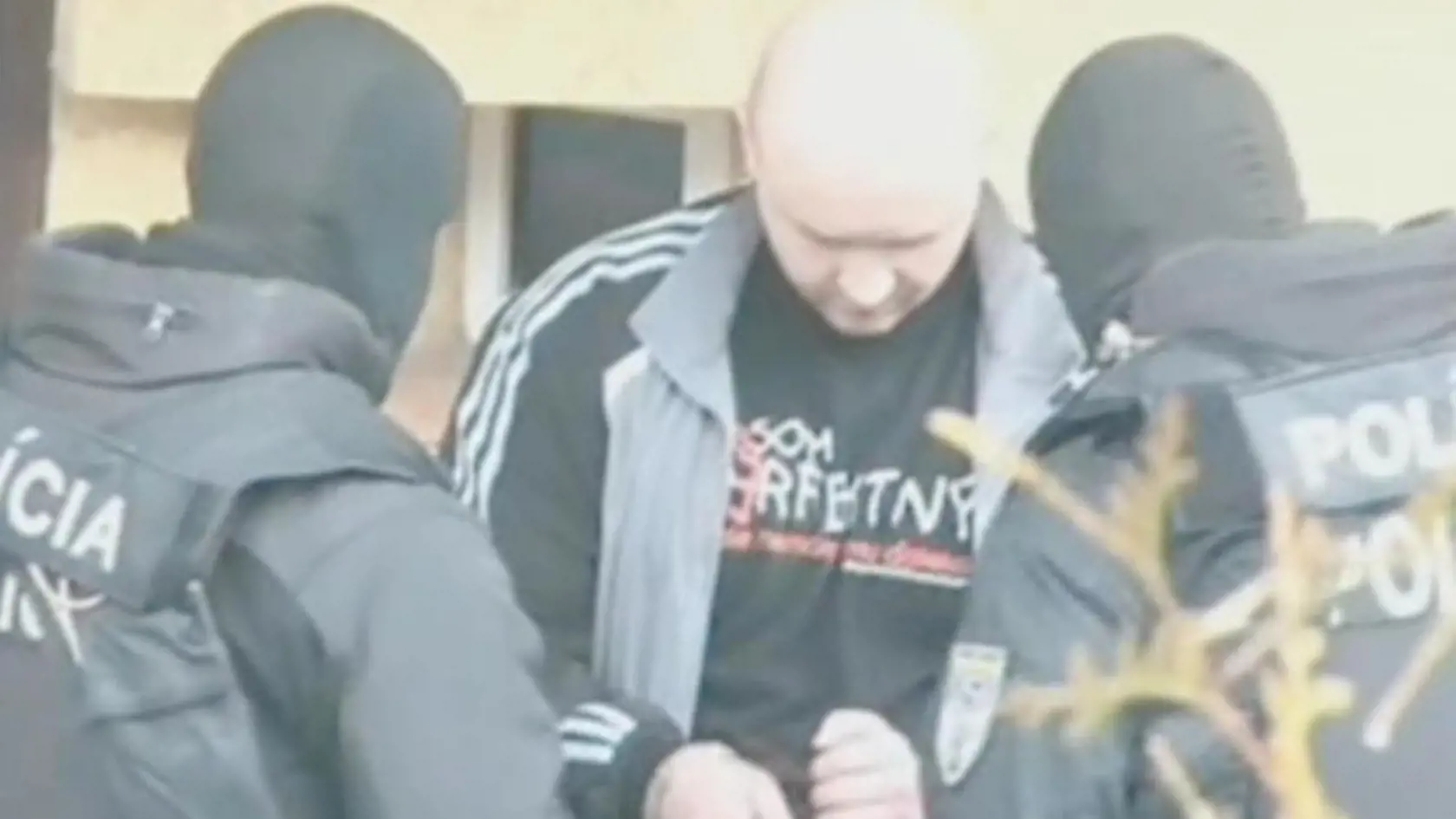 Diera v zákone umožnila
obvinených pustiť z väzby