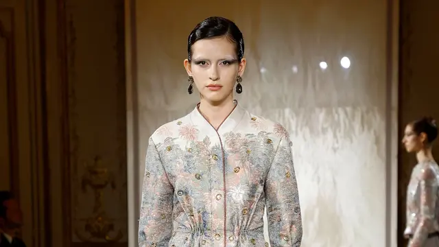 MÓDNY LOOK
Vrstvené kombinácie v módnom aj elegantnom podaní à la Armani.