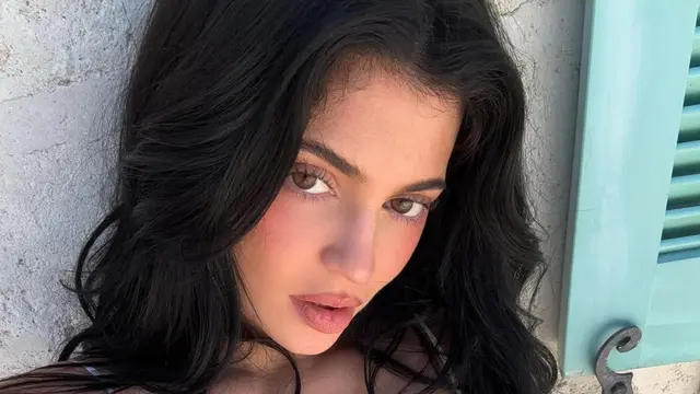 Dokonalá Kylie o svojich prednostiach vie a nebojí sa ich ukázať 
