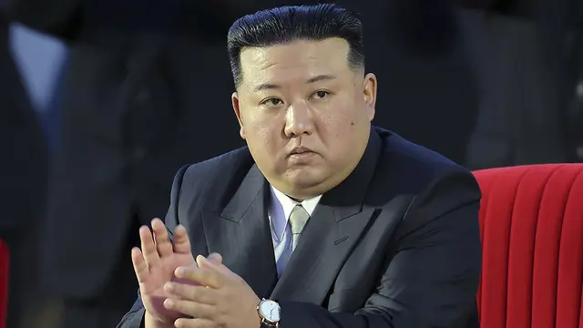Severokórejský vodca Kim Čong-un má trpieť vážnymi zdravotnými problémami, ktoré súvisia predovšetkým s obezitou.