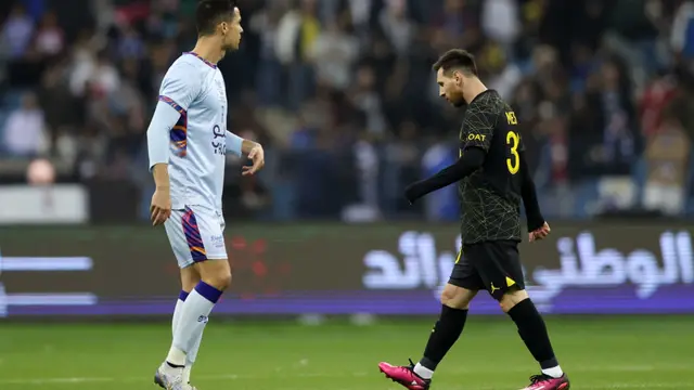 Cristiano Ronaldo stále bojuje s Messim v počte gólov.