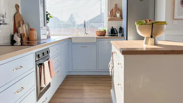 Ergonómia v kuchyni je kľúčovým faktorom pre efektívnu a pohodlnú prípravu jedál.