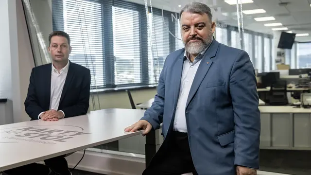 Diskusná relácia "Karty na stôl", ktorej hosťom bol Eduard Chmelár.