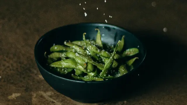 Edamame sú bohaté na vitamíny, minerály a antioxidanty, ktoré podporujú celkové zdravie.