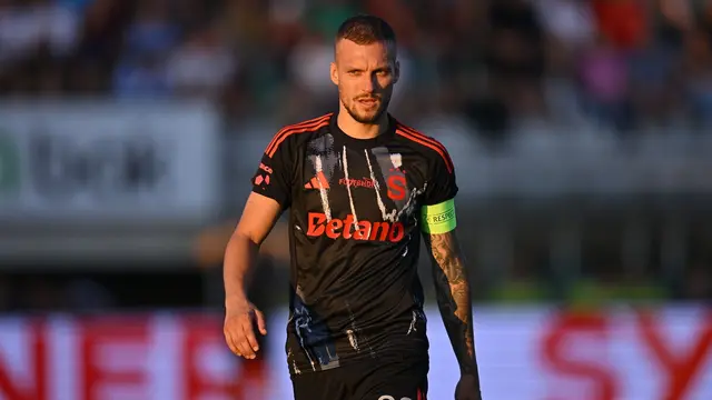 Lukáš Haraslín má za sebou premiérou s páskou na ruke